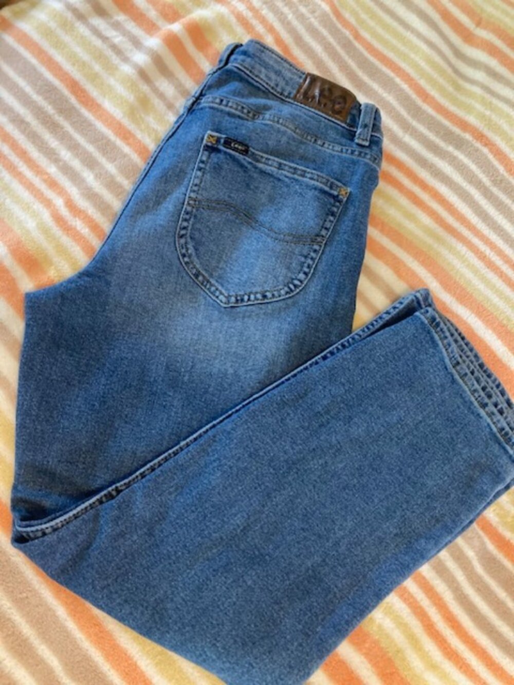 LEE Straight Leg Jeans Ankle Medium Wash